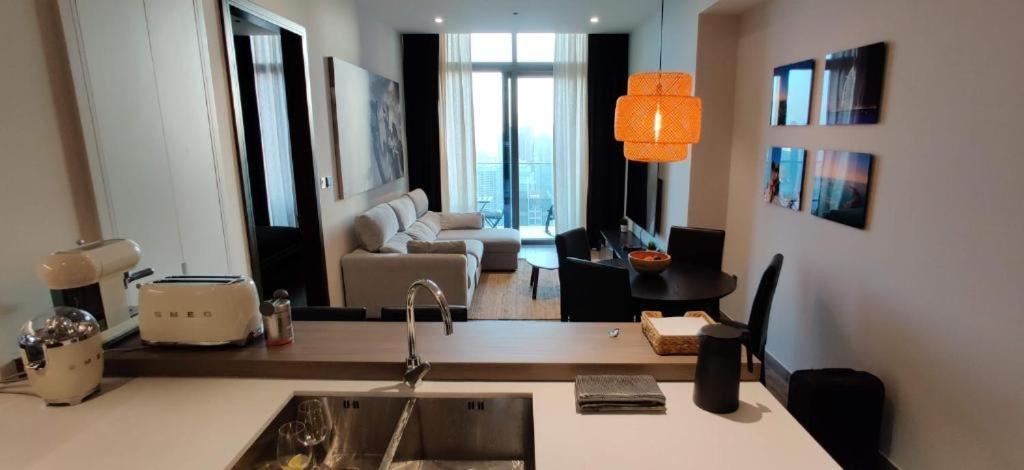4201 Design Apartment By Jumeirah Living Dubai Marina Exterior photo